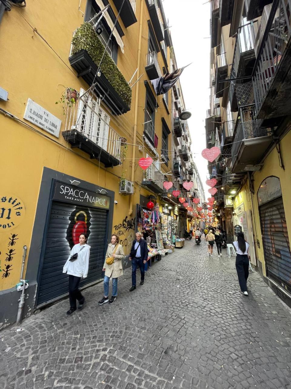 Np Spaccanapoli Exterior foto